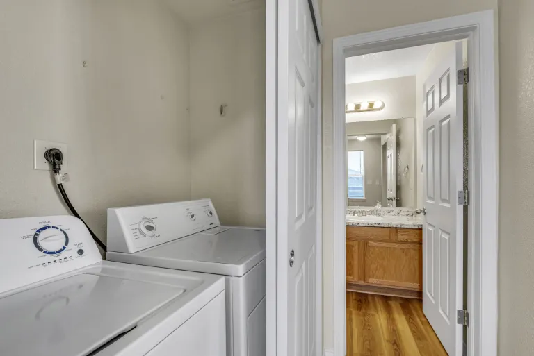 3671 Pinedale St G-laundry