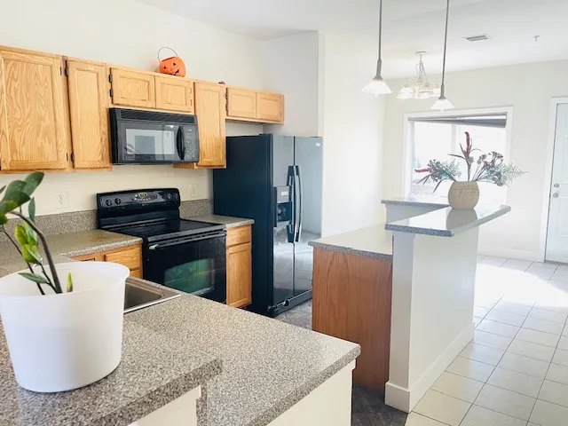 2800 E Aurora Ave #110 Full kitchen view 