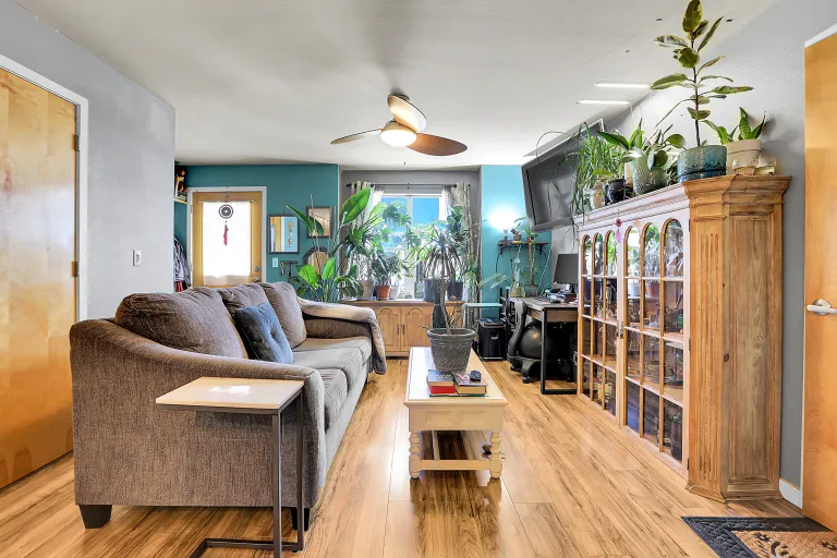 4693 14th St Livingroom