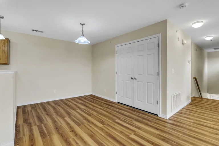 3671 Pinedale St G-Dining area