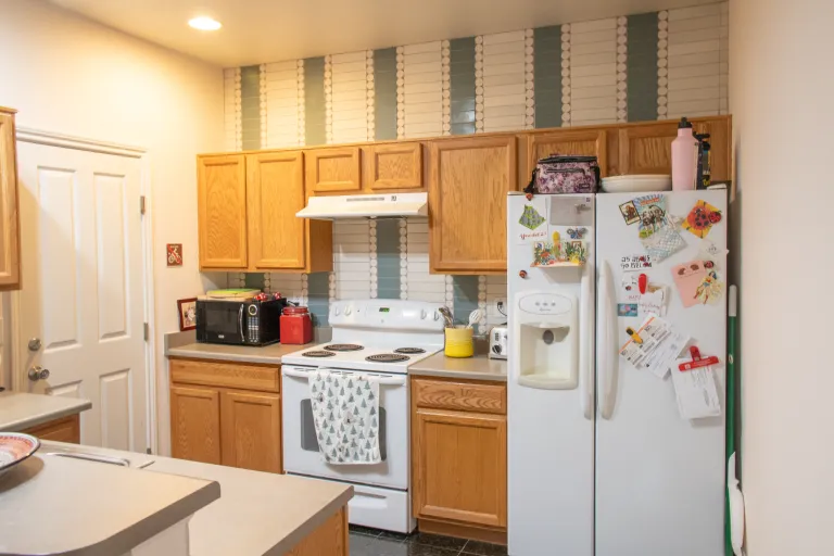 3295 Big Horn Street Kitchen View