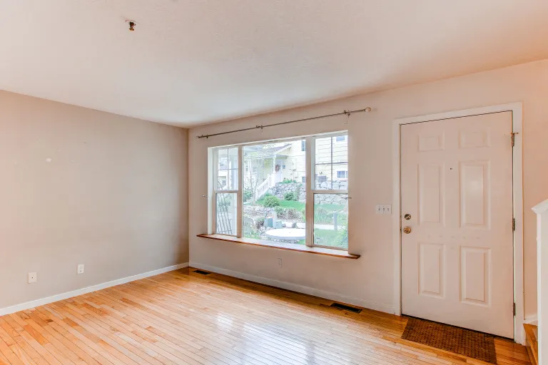 3840 Colorado Front door interior