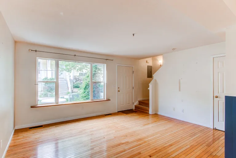 3840 Living room view