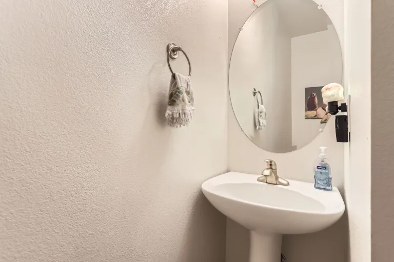 3249 Big Horn Street Unit C Boulder CO 80301 Powder Room