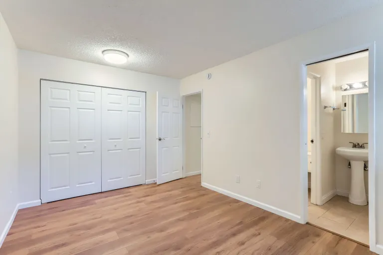 3345 Chisholm Trail 105 - 010 - Primary Bedroom