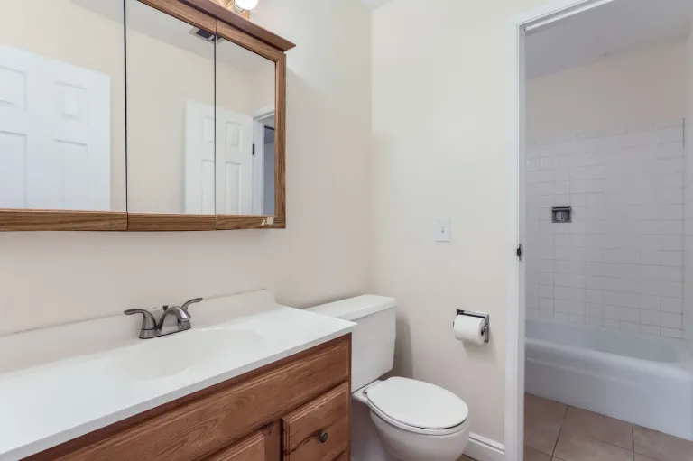 3345 Chisholm Trail 105 - 012 - Bathroom