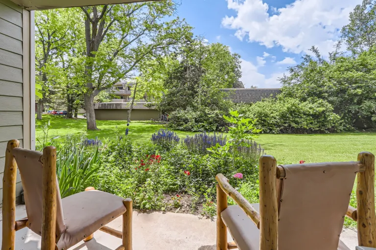 3345 Chisholm Trail 105 - 014 - Patio