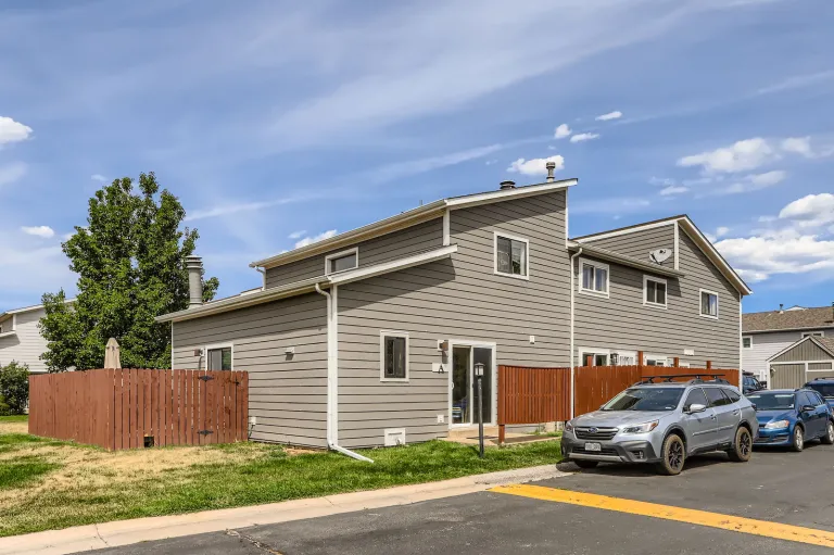 3355 Talisman CT C - 002 - Exterior Front
