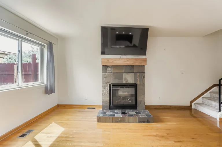 3355 Talisman CT C - 006 - Living Room
