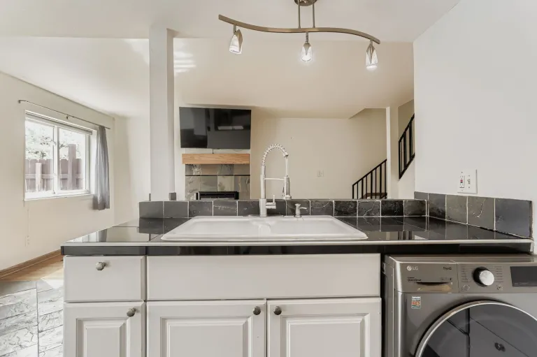 3355 Talisman CT C - 012 - Kitchen
