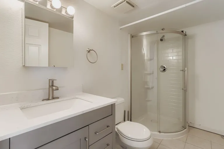 3355 Talisman CT C - 014 - Bathroom