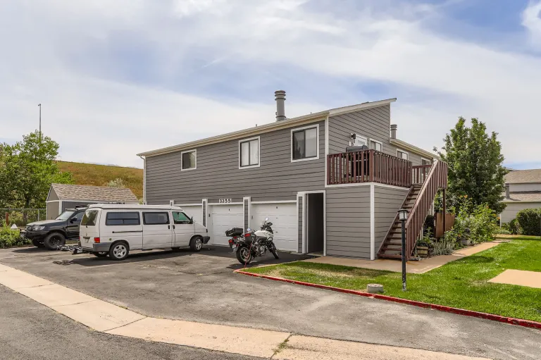 3355 Talisman CT C - 024 - Exterior Rear