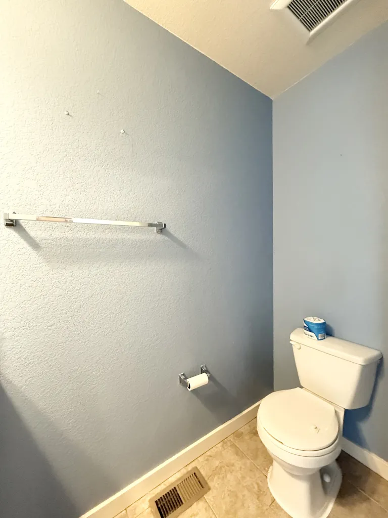 4606 16th Street #9 bathroom