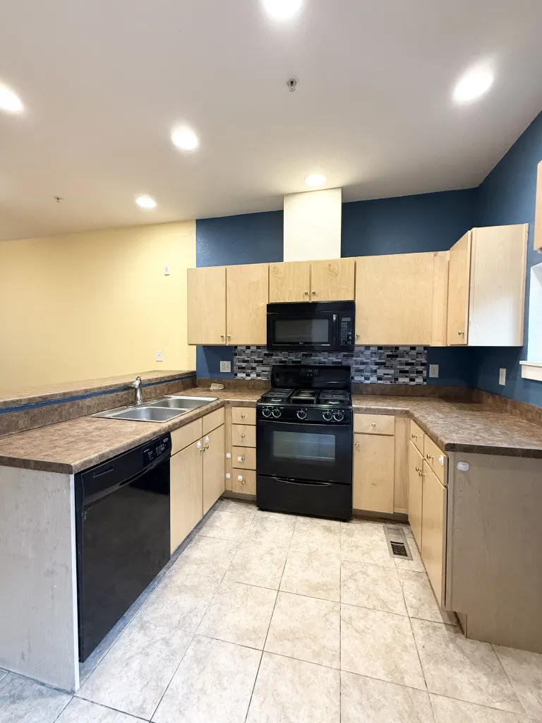 4606 16th Street #9 - kitchen