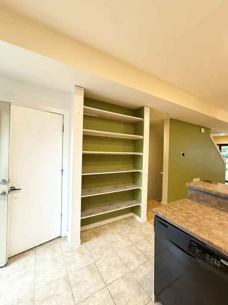 4606 16th Street #9 - storage cabinets