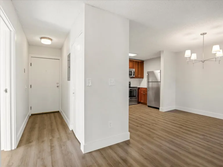 3120 Corona Trl L301 - Entry way Dinning and kitchen
