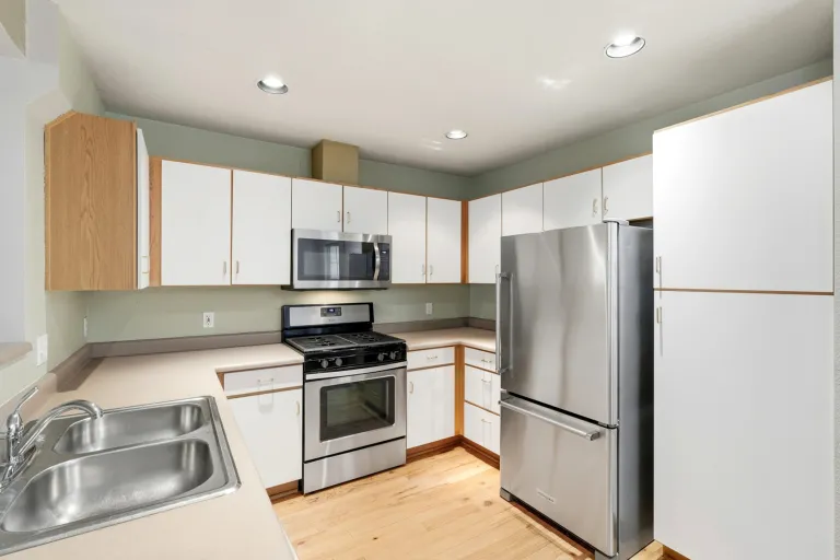 3970 Colorado Ave Boulder - Kitchen view