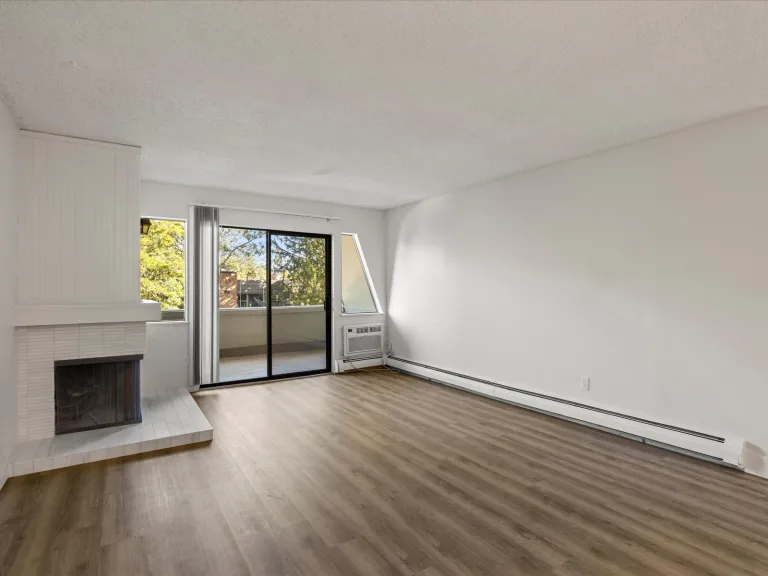 3120 Corona Trl L301-Living Room