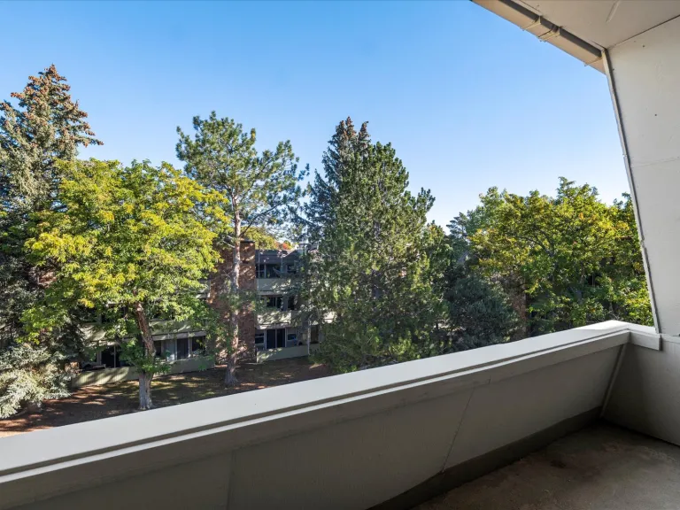 3120 Corona Trl L301-Private Patio