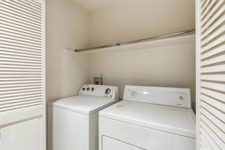3970 Colorado Ave Boulder - Washer and dryer