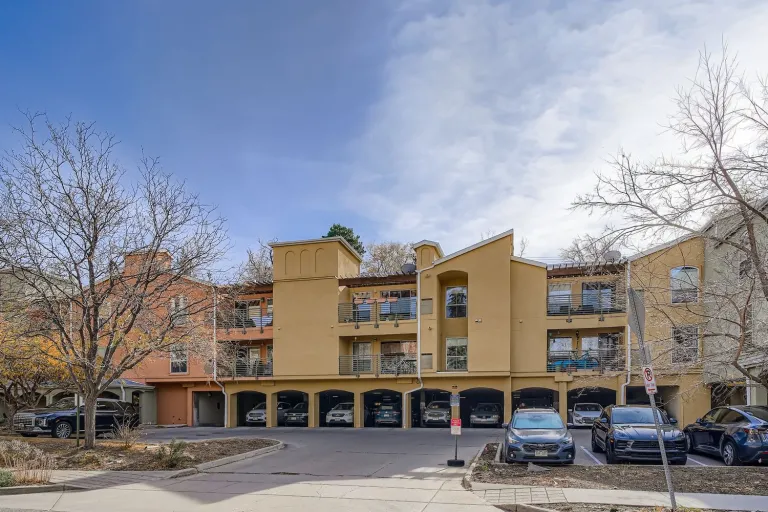 2510 Taft Dr 205 - Exterior Front