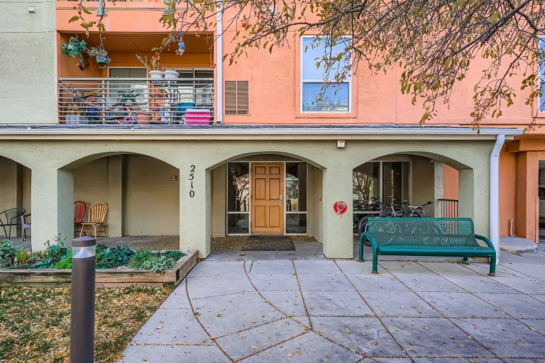 2510 Taft Dr 205 - Exterior Front Entry