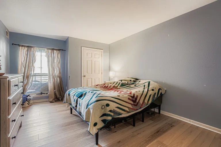 2510 Taft Dr 205 - Primary Bedroom