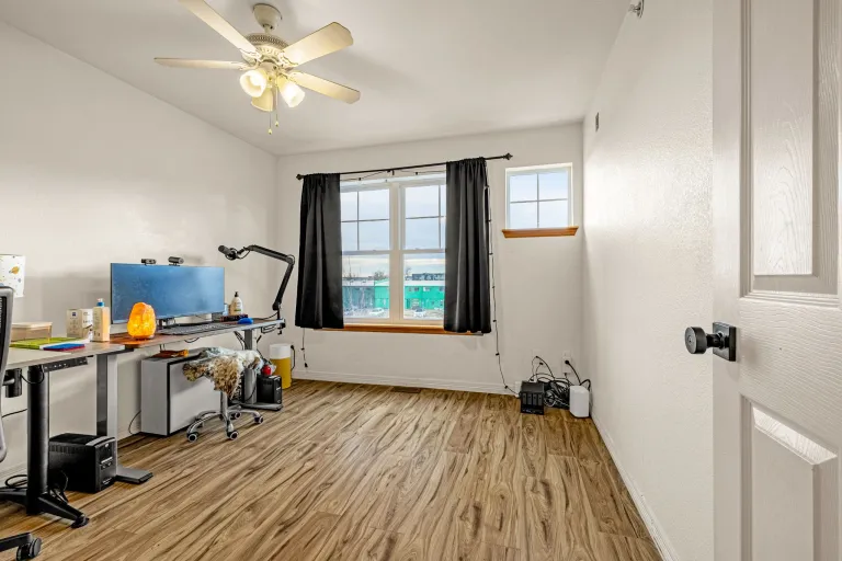 1045 Laramie Blvd Unit F - Bedroom 2 picture