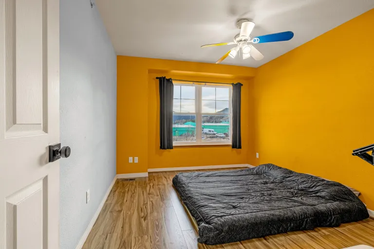 1045 Laramie Blvd Unit F - Bedroom 3 picture