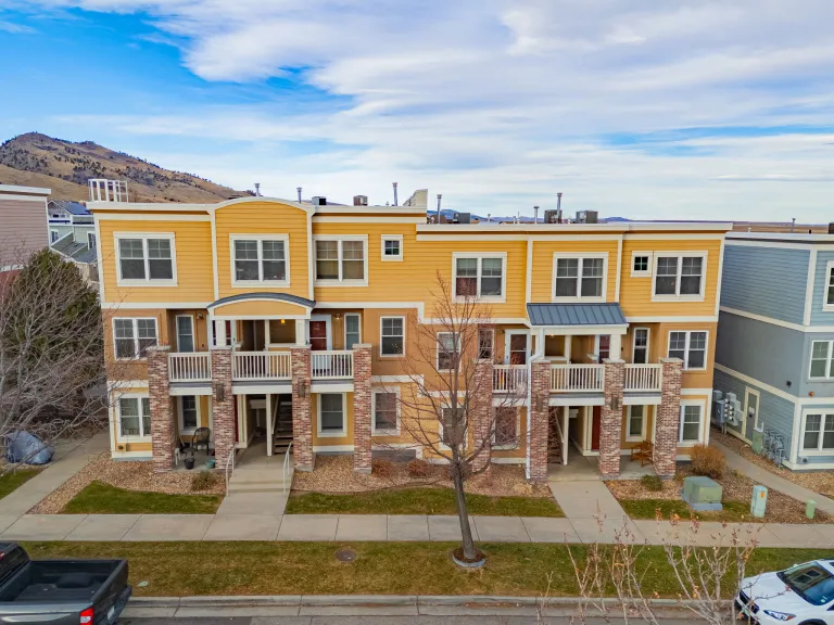 1045 Laramie Blvd Unit F - Building picture