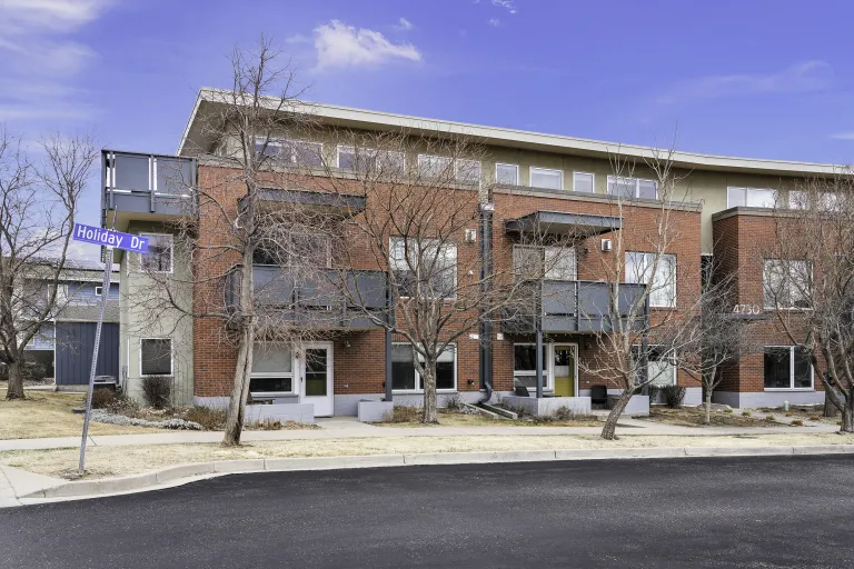 1-4730 Holiday Dr #101-Exterior of building