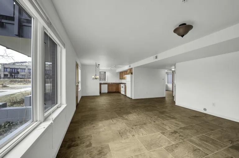 13-4730 Holiday Dr #101-living room, kitchen, hallway