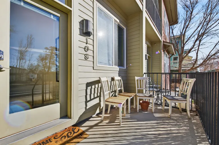 1700 Yarmouth Ave Unit 108 patio area