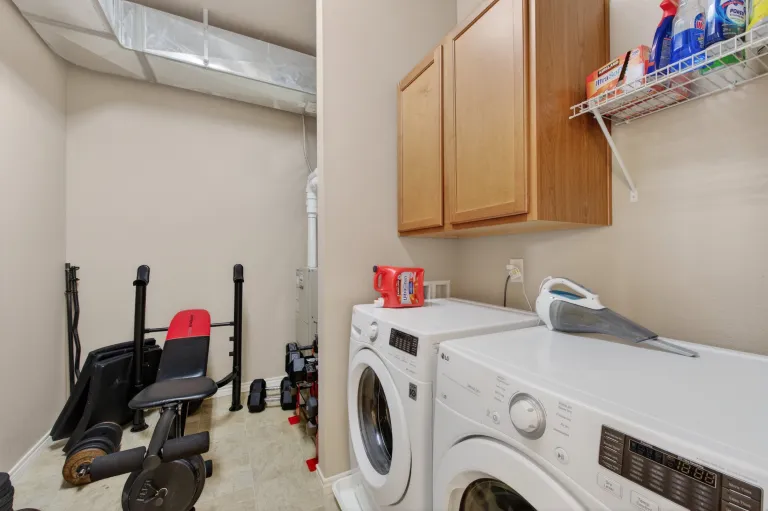 1700 Yarmouth Ave Unit 108 washer and dryer