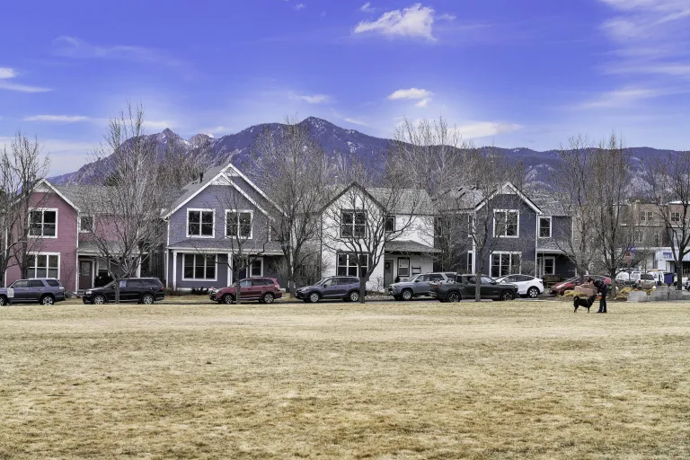 22-4730 Holiday Dr #101-nearby park with mountain views