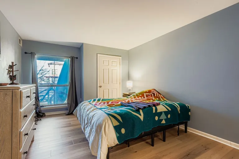 2520 Taft Dr 205 Primary Bedroom