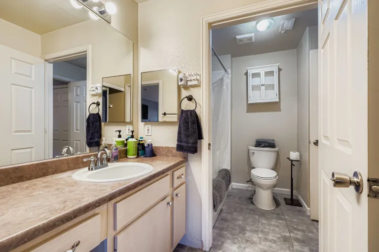 2520 Taft Dr 205 Primary Bathroom