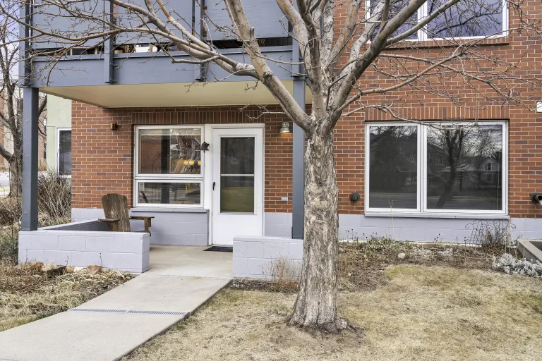 4-4730 Holiday Dr #101-Exterior front door