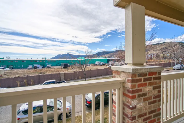 1045 Laramie Blvd Unit F - Patio