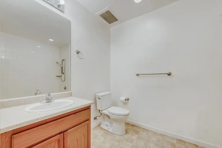 1301 Canyon Blvd 203 - Print Quality - Bathroom