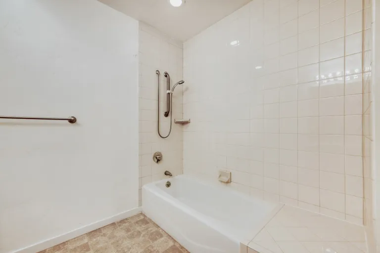 1301 Canyon Blvd 203 - Print Quality - Bathroom