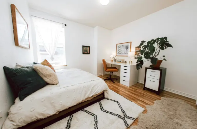 3683 Pinedale St Unit F bedroom