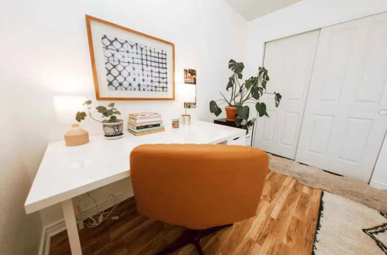 3683 Pinedale St Unit F room