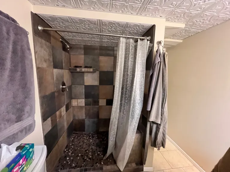 3685 Chase Ct  Bathroom 3