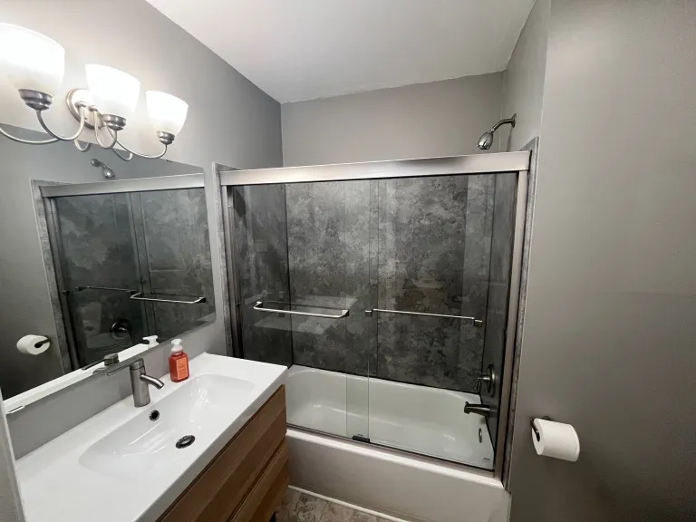 3685 Chase Ct  Bathroom 1