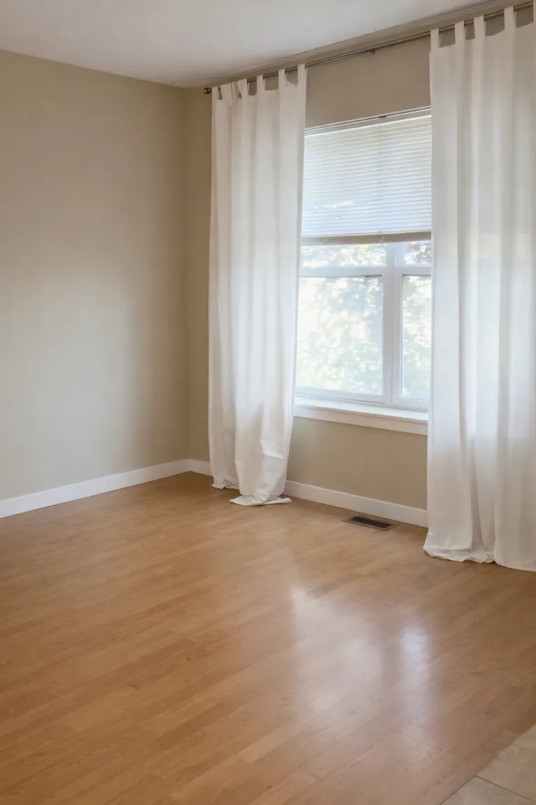 4591 Sunnyside Place living room space with large window