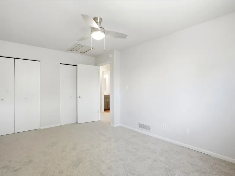 28-3315 Talisman Ct C-primary bedroom with double closets