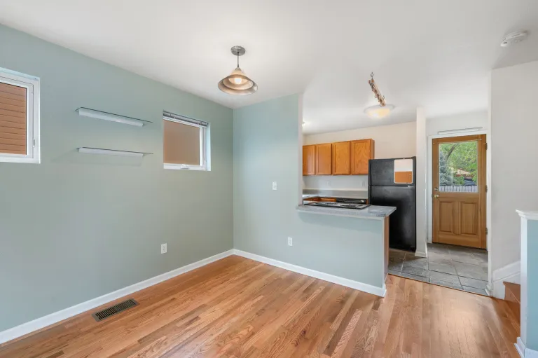 2612 Thornbird Pl - Dinning area