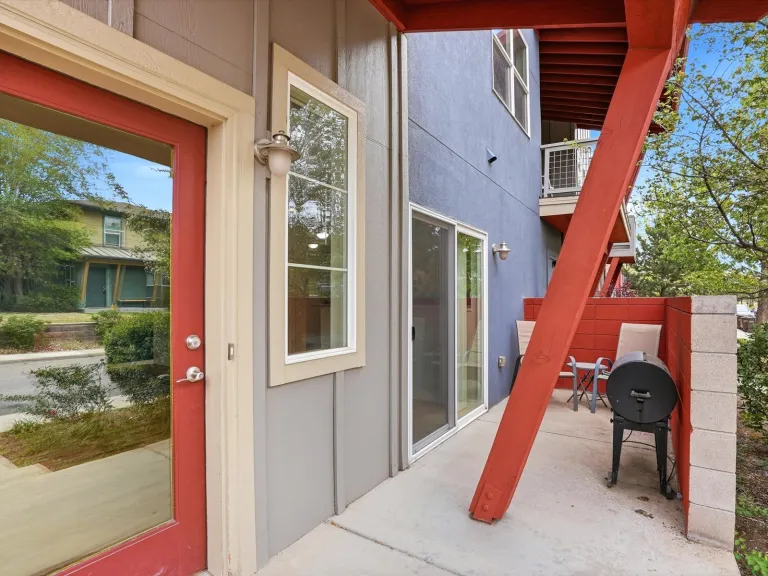 3684 Pinedale St - Front entrance 