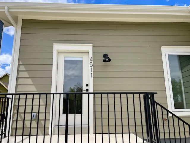 4511 West Ct-Front entrance